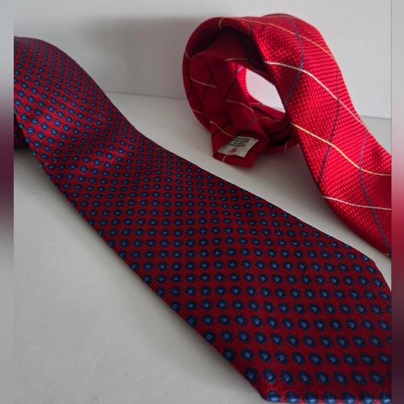 VTG Neiman Marcus Elegant Red and Purple Men's Ties Lot Of 2 - Picture 2 of 9